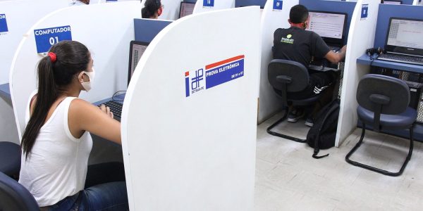 5 dicas para quem vai fazer a prova teórica da CNH